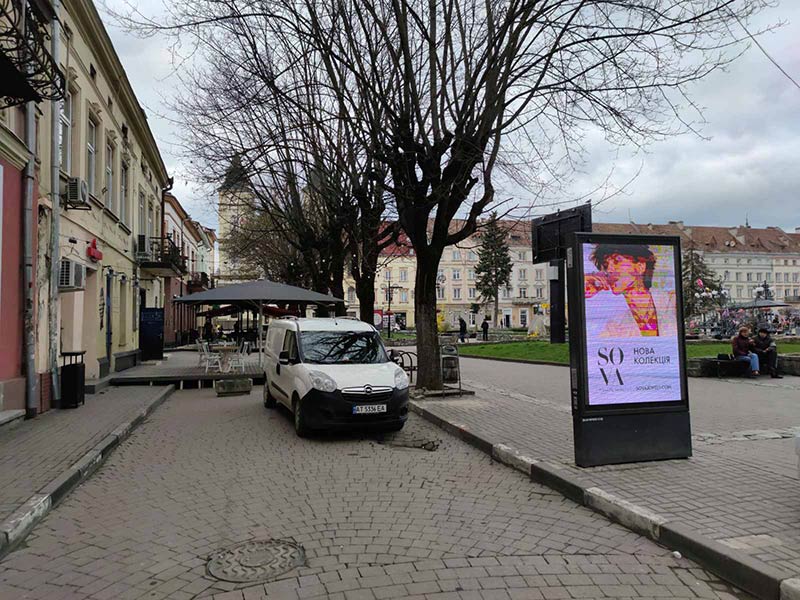 Площа Ринок 10